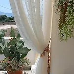 بيت ضيافة Actis ستيليدا