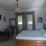 بيت ضيافة Actis 3*