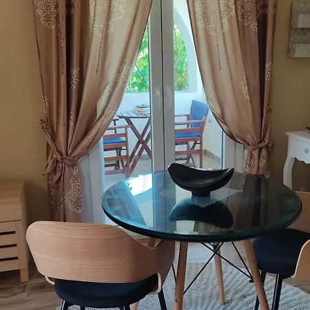 بيت ضيافة Actis