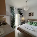 Actis 3* Στελίδα